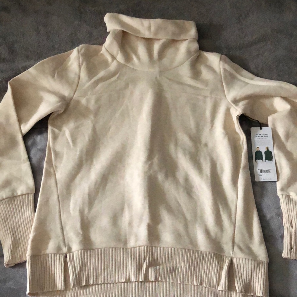 ALO yoga Haze Long Sleeve Top